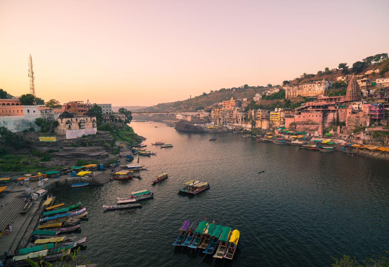 Spiritual ghat and river experience